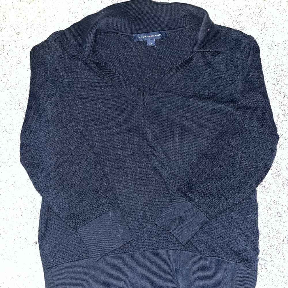 Tommy Hilfiger Women's Black V-Neck Sweater